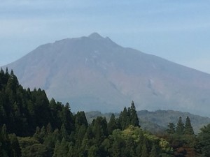 紅葉の進む岩木山16.10.16